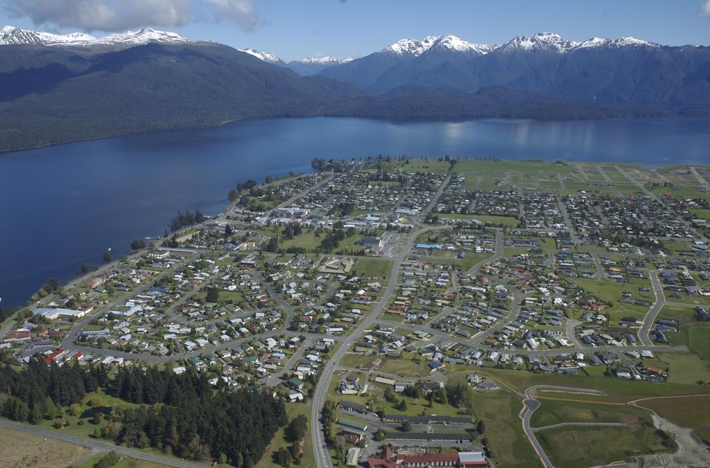 The Village Inn Hotel Te Anau Kültér fotó